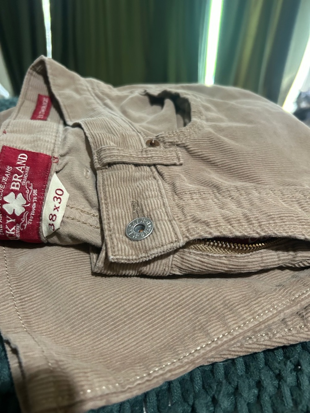 Lucky Brand Men's khaki Corduroy Pants 361 vintage straight 38x30